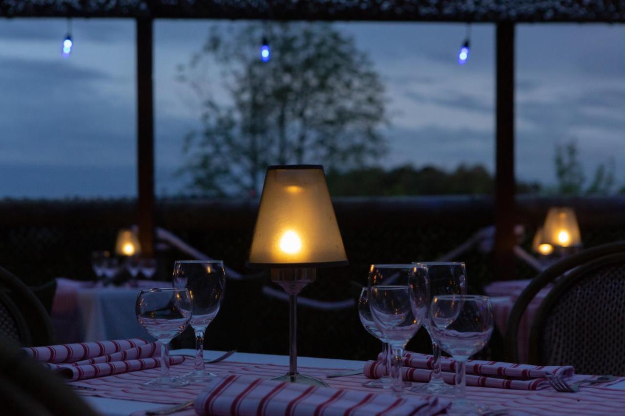 L'Arbre A Cabane Guyonvelle エクステリア 写真